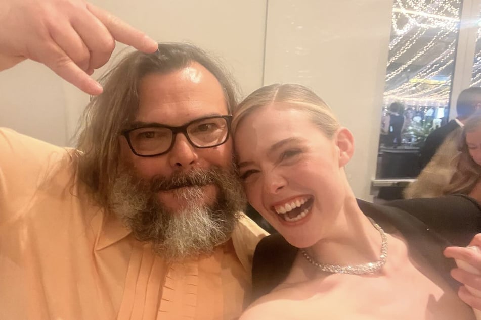Vor nicht allzu langer Zeit traf Elle Fanning auf ihren Schwarm Jack Black (56).