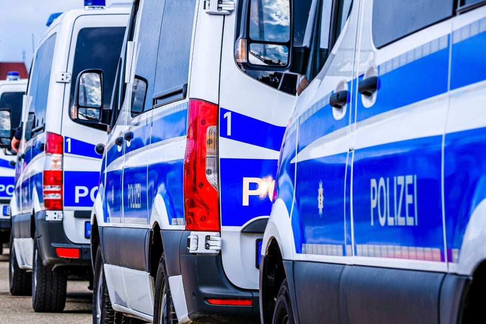 Polizeieinsatz am Hauptbahnhof Thale: Zeuge meldet Mann mit Waffe!