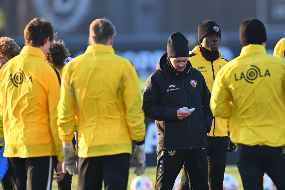 Thomas Stamm (42, M.) hat derzeit die Qual der Wahl und muss viele knifflige Personal-Entscheidungen treffen.