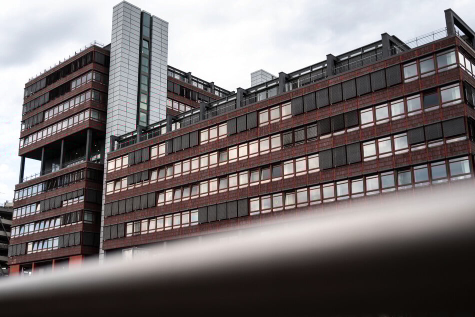 Viele Dienste, die im Kölner Stadthaus bearbeitet werden, können inzwischen auch digital beantragt werden.