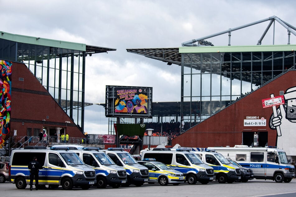 Tödliche Auseinandersetzung nach Top-Spiel: Bundesliga-Klub reagiert