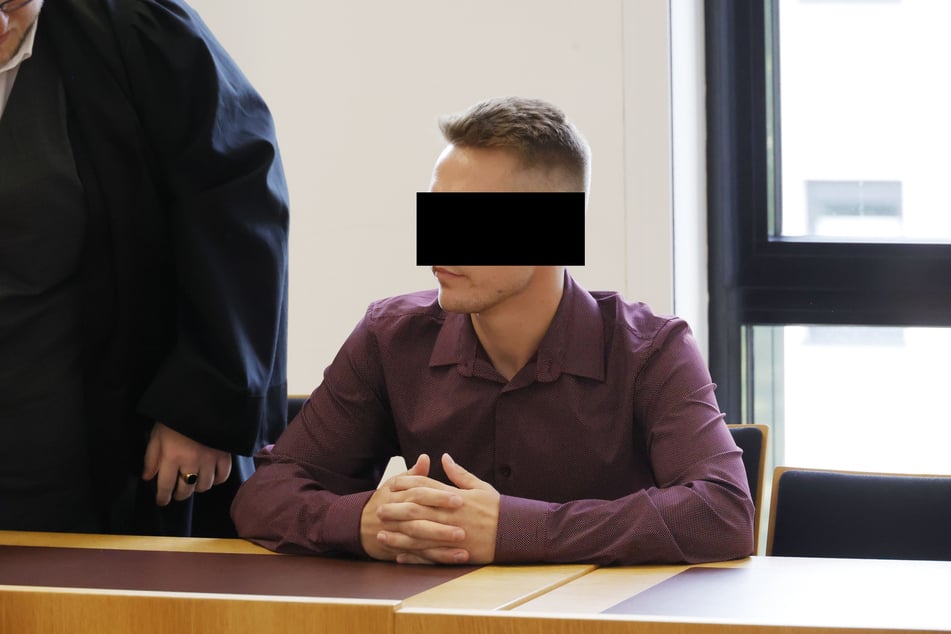 Norman F. (26) stand vor Gericht, weil der Fentanyl-Pflaster im Wert von 127 Euro gestohlen hat.