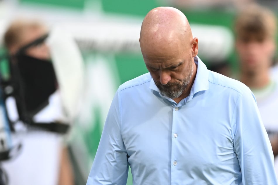 Ist nach nur drei Pflichtspielen wieder Geschichte bei der Werkself: Trainer Erik ten Hag (55).
