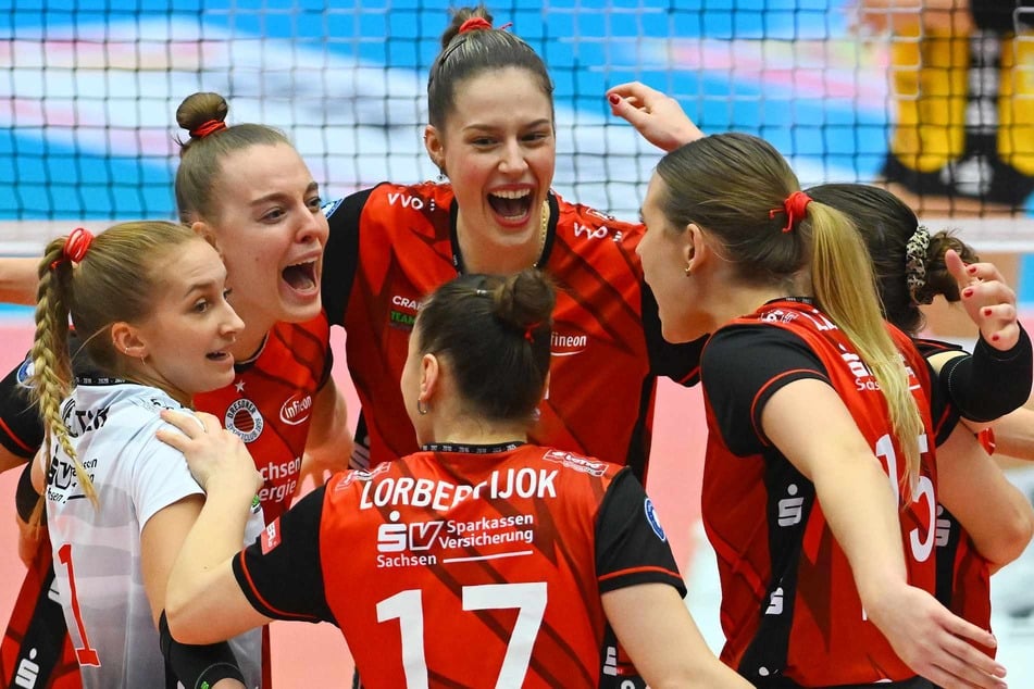 Gewonnen! Die DSC-Mädels feiern.