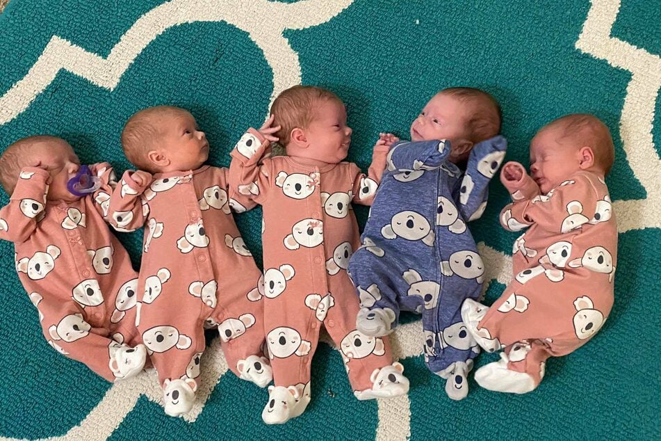 The quintuplets (from l. to r.) Allison, Chloe, Emma, Adam, and Madison.