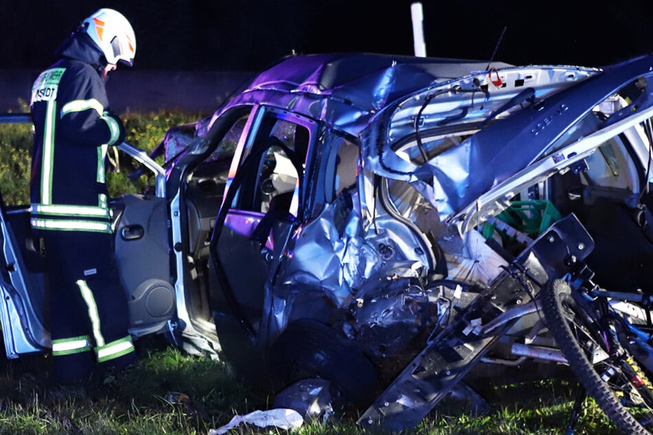 Drei Verletzte: Betrunkener baut schweren Crash auf der A67 bei Darmstadt