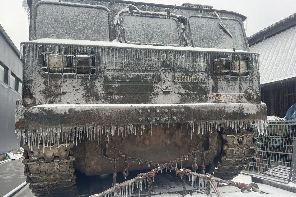 Mit diesem sowjetischen Raupenschlepper ATS-59G bretterte Georg Balda über das Stettiner Haff.