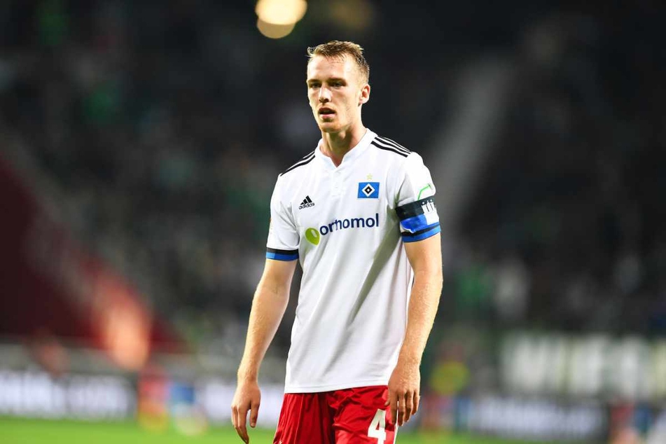 HSV-Kapitän Sebastian Schonlau (27) stand bis zum Sommer beim kommenden Gegner SC Paderborn unter Vertrag.