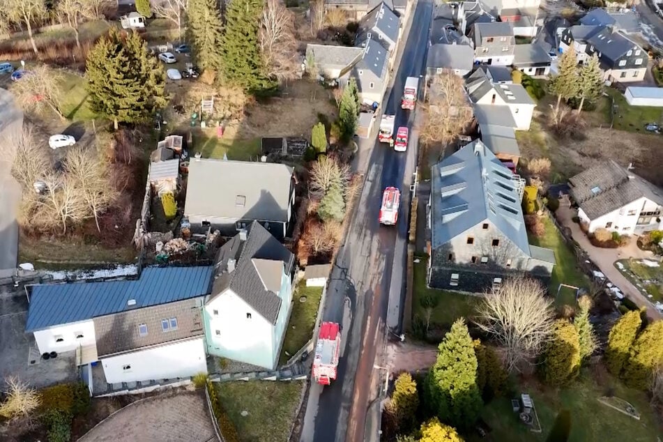 Eine ganze Straße musste in Wurzbach gereinigt werden.