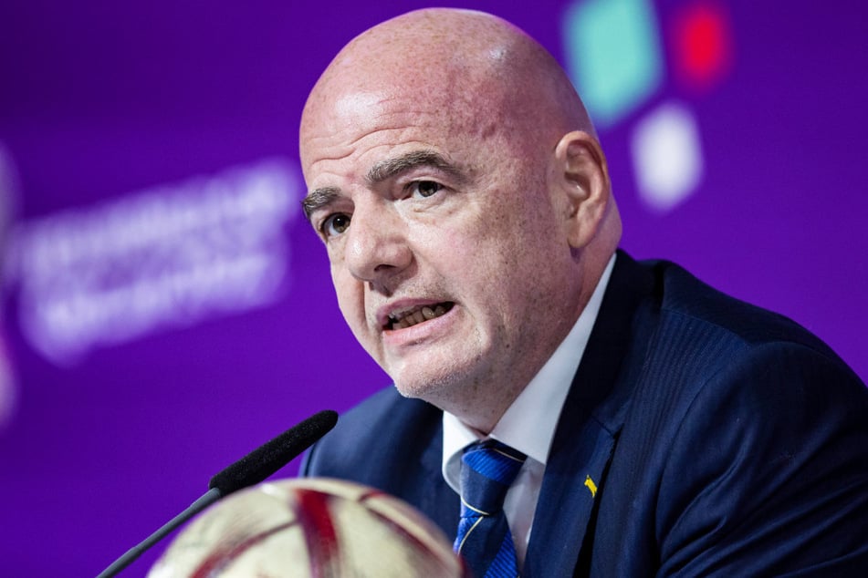 FIFA-Präsident Gianni Infantino (54) wertet die Club-WM als "neues Kapitel der Fußballgeschichte".