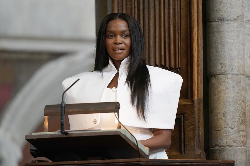Oti Mabuse (36) ist ebenfalls professionelle Tänzerin, arbeitet inzwischen aber hauptsächlich als TV-Jurorin, Moderatorin und Entertainerin in Großbritannien.