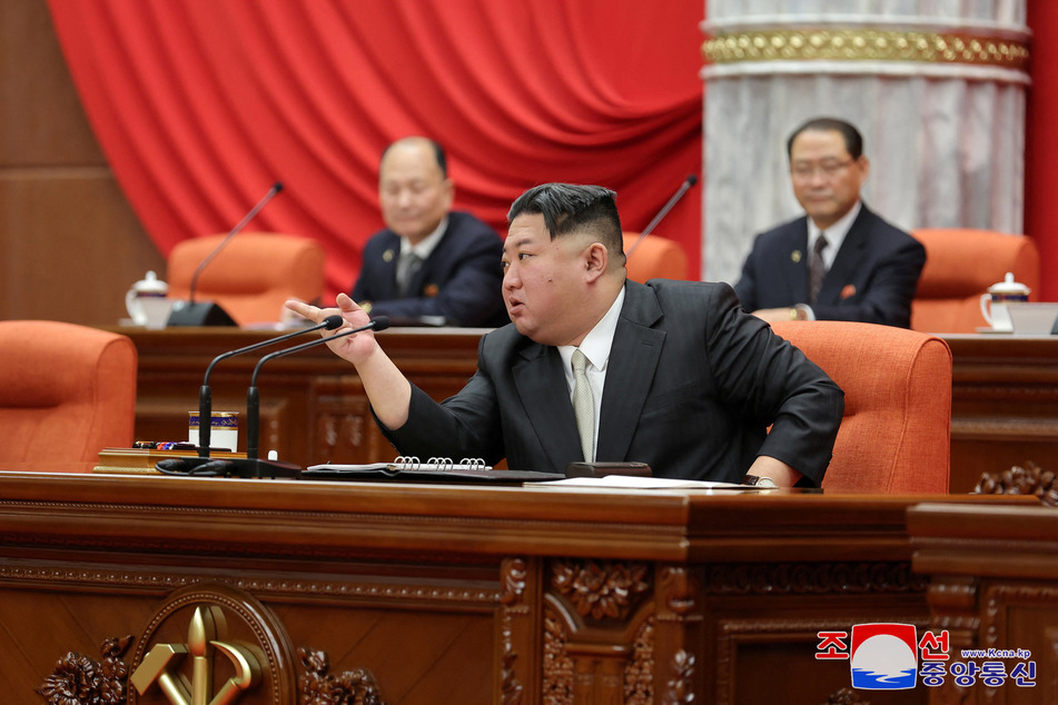North Korean leader Kim Jong-un wrapped up the annual meting of the ruling Workers' Party with orders to mobilize for a war that can "break out at any time."