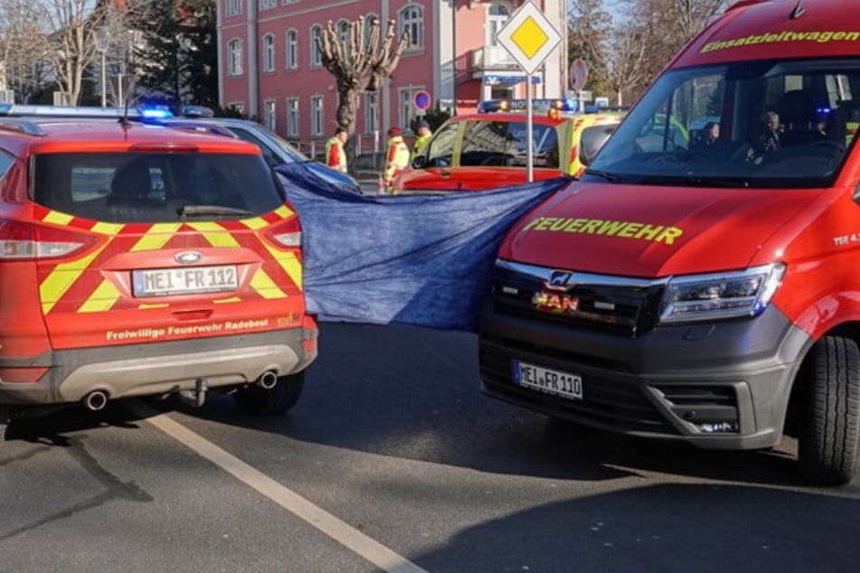 Tödlicher Unfall in Radebeul: Seniorin (†84) von Lkw überrollt