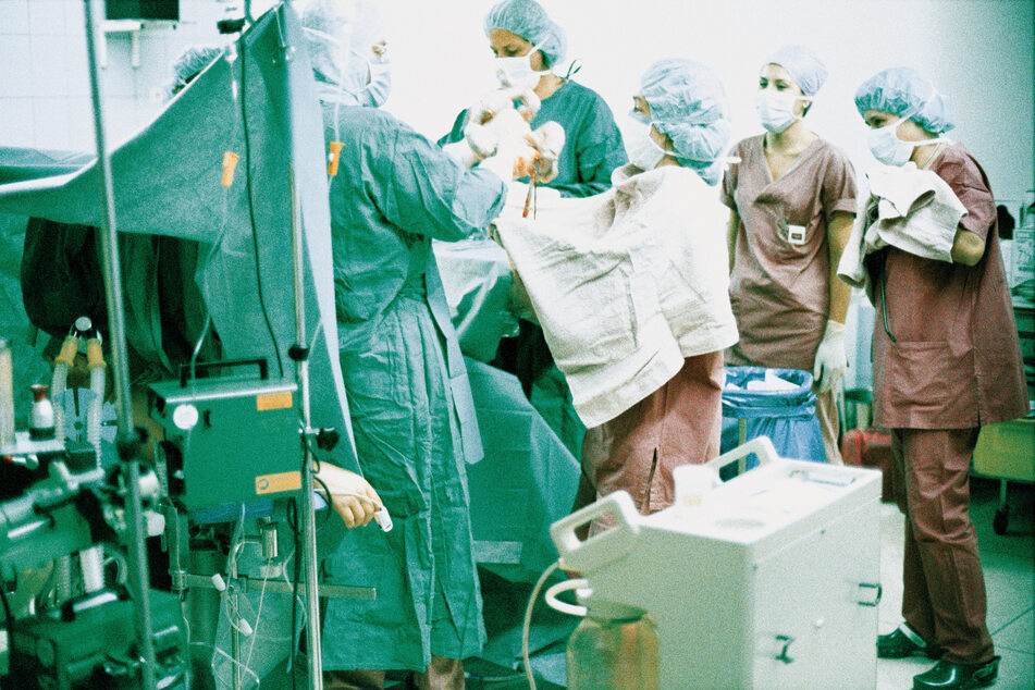 In a Brazilian hospital a child lost its head during birth. (stock image)