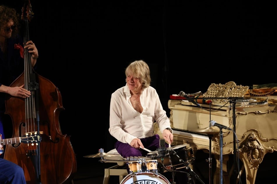 Unter anderem an den Instrumenten bewies er sein Können.