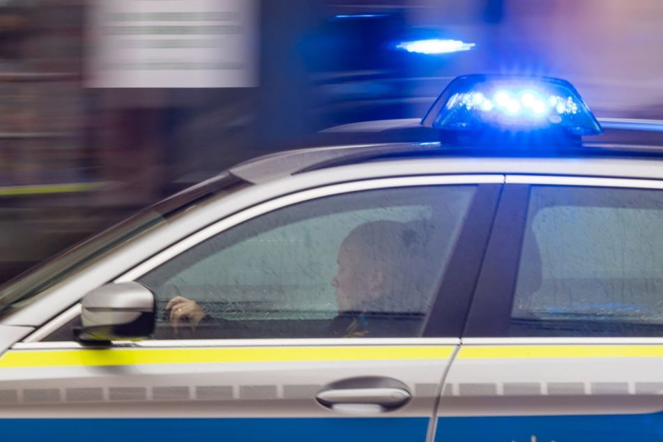 Dresden: Schuss in Dresden: Polizei rückt mit 14 Fahrzeugen aus