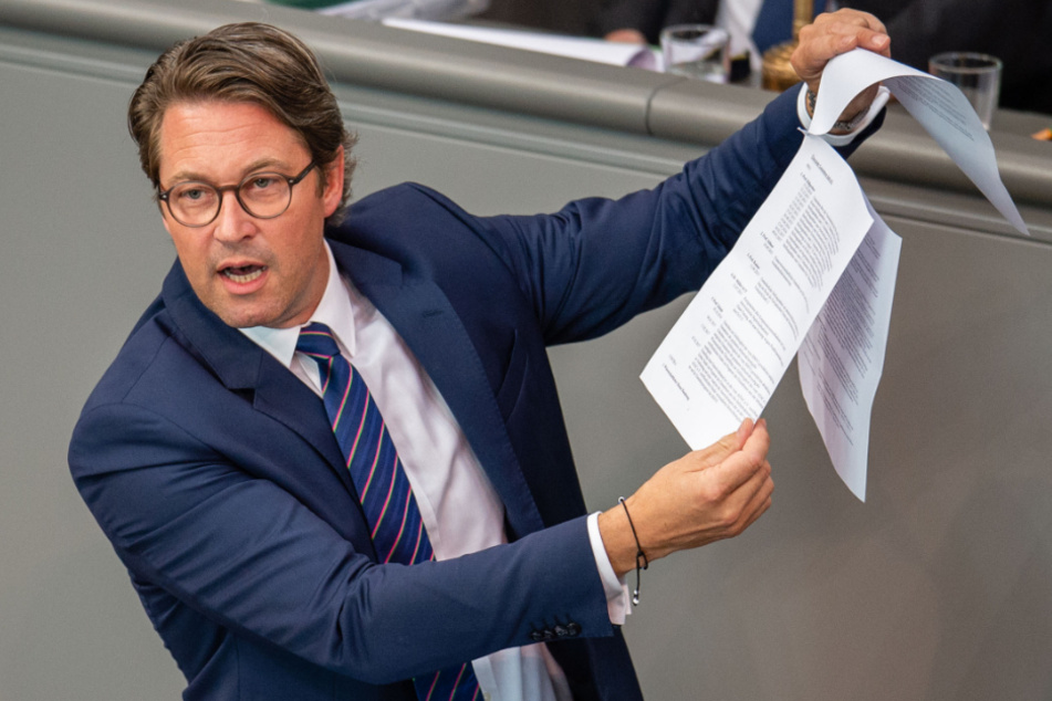 Er ist das Gesicht des aufgrund eines Formfehlers gescheiterten neuen Bußgeldkatalogs: Bundesverkehrsminister Andreas Scheuer (45, CSU).