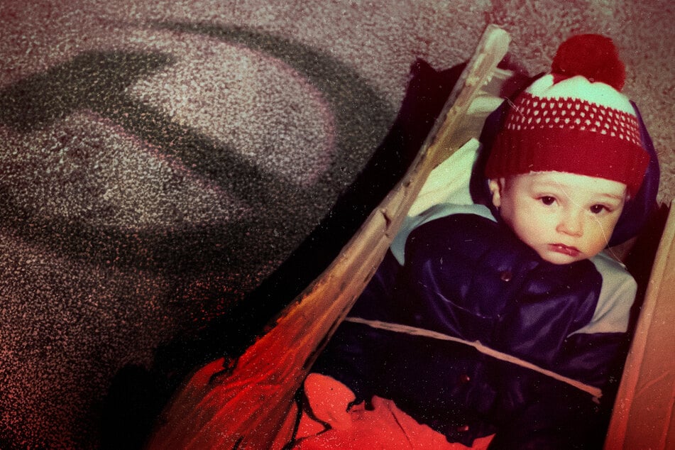 Dieses Kind wurde - festgebunden in einem Karton - ausgesetzt.