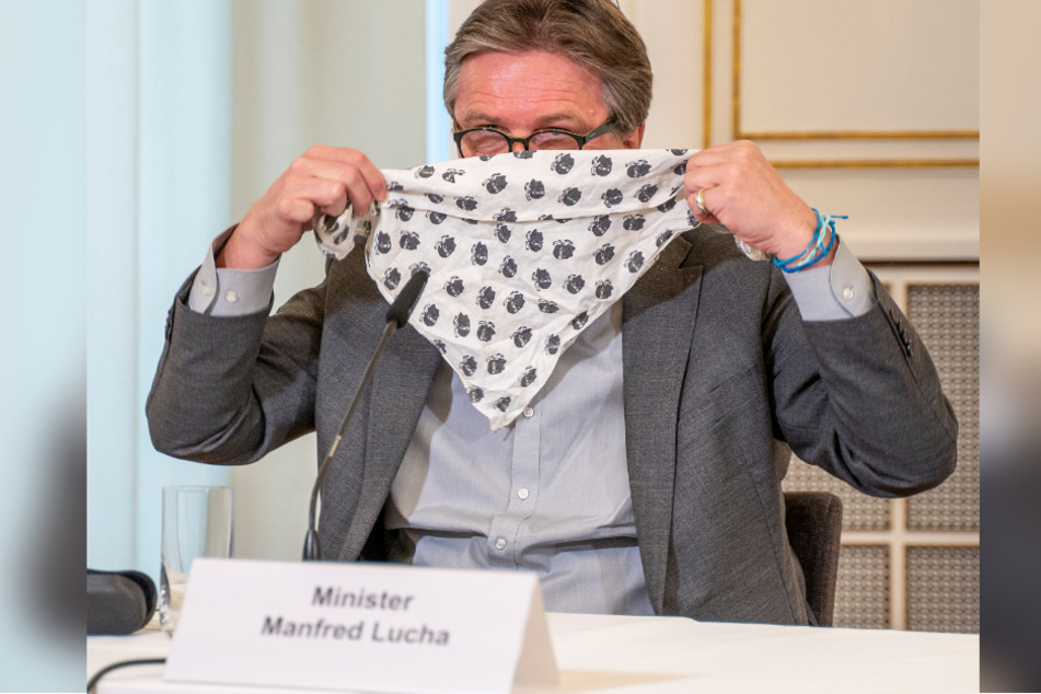 Gesundheitsminister Lucha rechnet mit besserer Schutzmasken-Versorgung