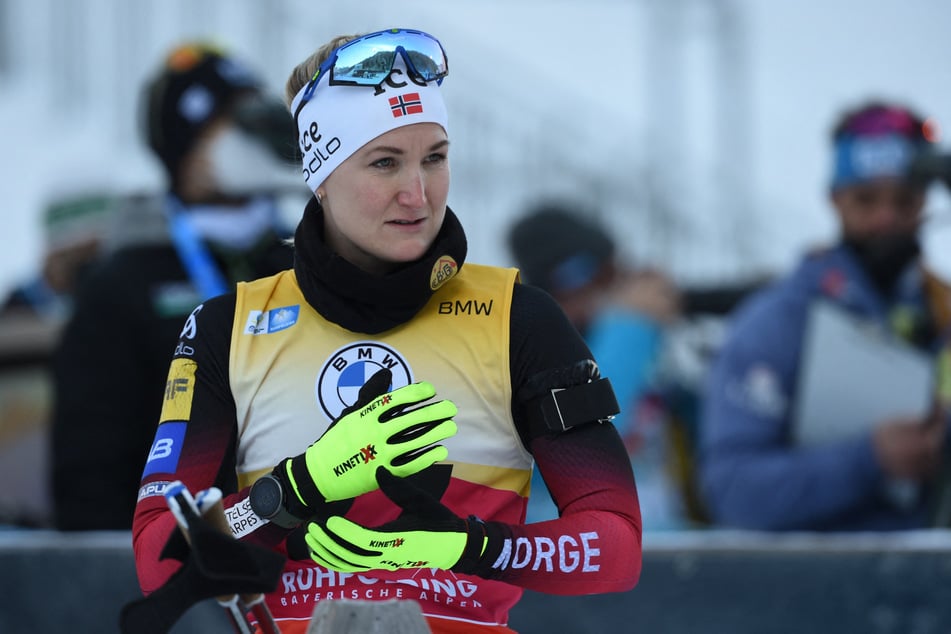 Biathlon-Rekordweltmeisterin Marte Olsbu Røiseland (35) hofft nach dem gesundheitlichen Schock auf ihr wachsendes Familienglück.