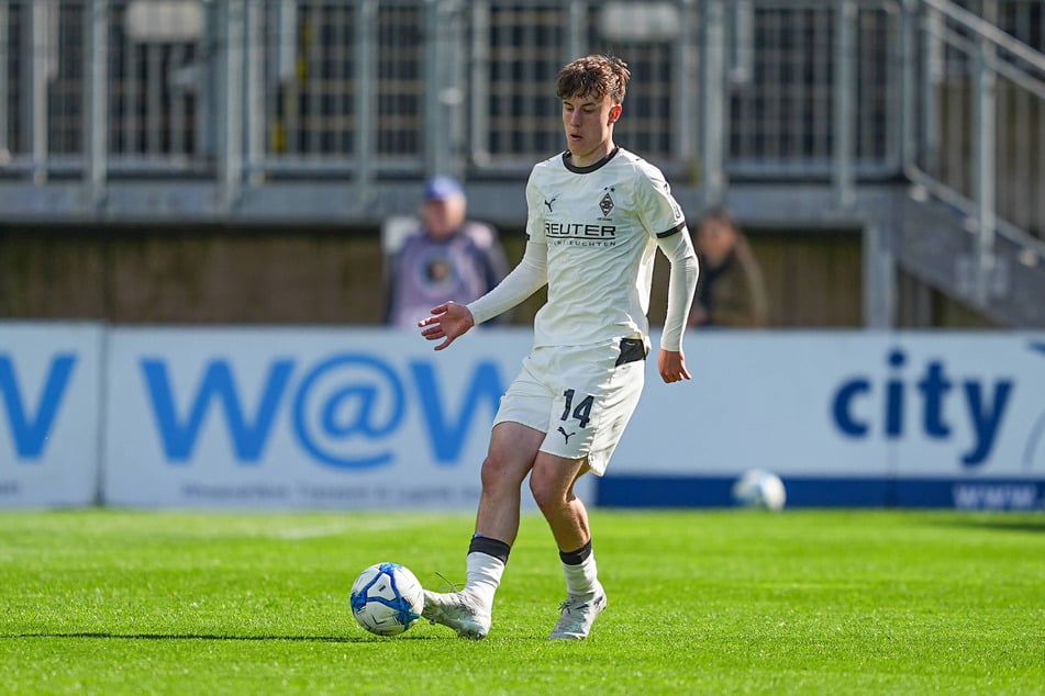 Yannick Michaelis (19) hat bei Hansa Rostock unterschrieben.