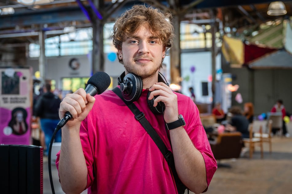 Jugendreporter Johann (19) von Salon 5 findet, bestehende Angebote werden schlecht vermarktet.