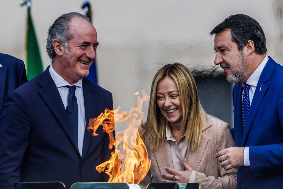 Auch Speditionen und Fischereibetriebe sollen durch weitere Steuersenkungen entlastet werden. Das versprachen Ministerpräsidentin Giorgia Meloni (49, M.) und Vizepremier Matteo Salvini (53, r.).