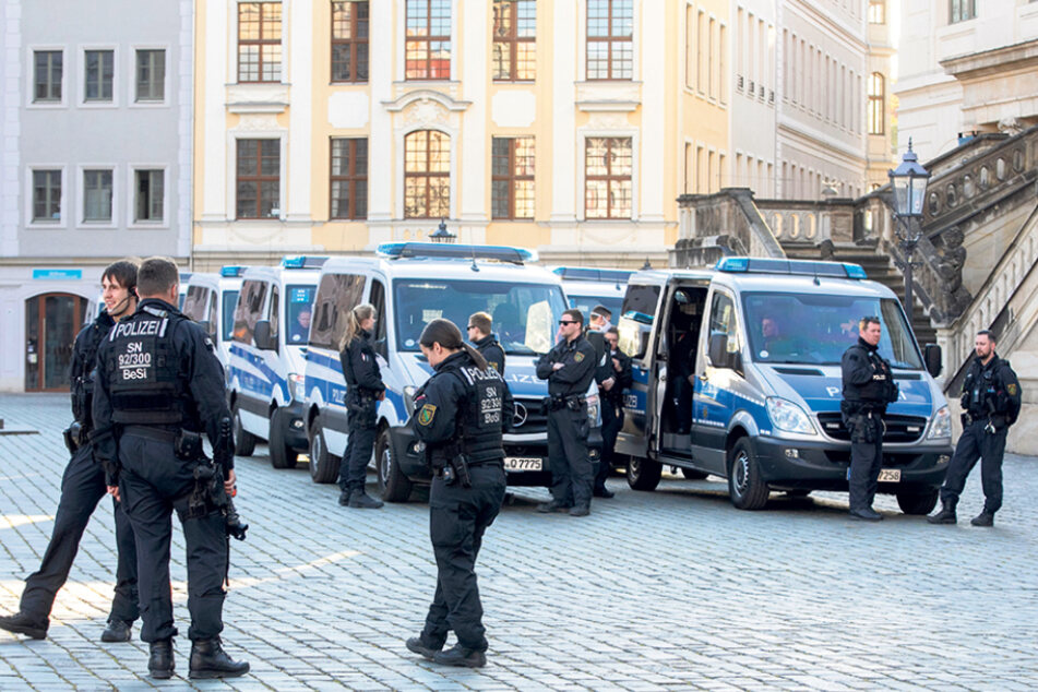 Mehr Polizei als Demonstranten. Für die Beamten gab es wenig zu tun.