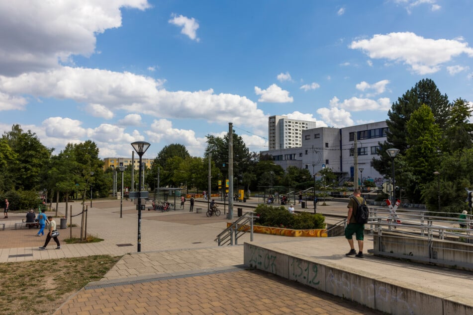 Blick auf den Amalie-Dietrich-Platz - laut Polizei ein Hotspot für Kriminalität.