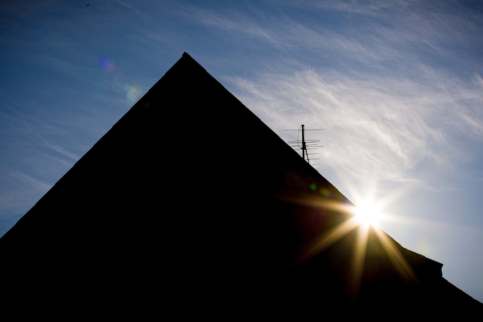 Ein Einfamilienhaus in der Region Hannover wurde anscheinend zum Ort eines schrecklichen Verbrechens.