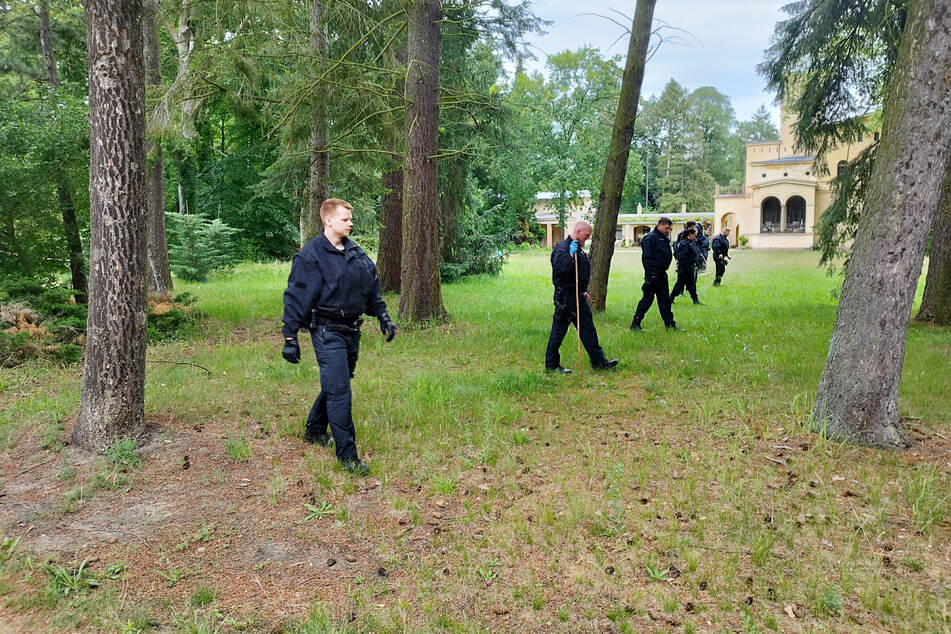 Die Polizei rückte zu einem Großeinsatz aus.