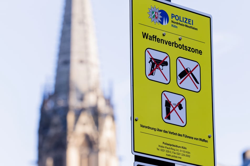 Auf der Zülpicher Straße und an den Ringen gelten bereits temporäre Waffenverbotszonen, am Wiener Platz gilt die jedoch durchgehend.