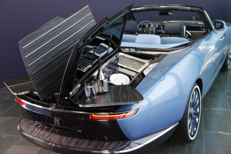 Das Modell "Boat Tail" von Rolls-Royce ist in seinem Design an eine Yacht angelehnt.