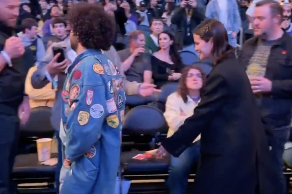 Benny und Selena besuchten im Dezember ein Spiel zwischen den Los Angeles Lakers und den New Orleans Pelicans.