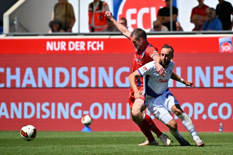 Am ersten Spieltag gegen Heidenheim trug sich Kopacz (r.) für den VfL in die Torschützenliste ein.
