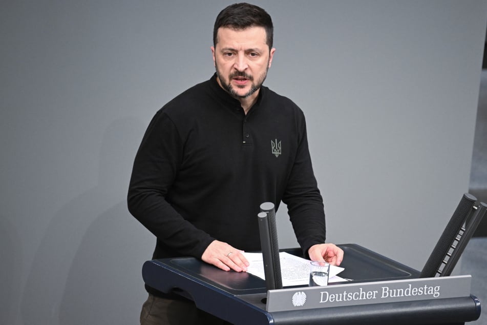 Der ukrainische Präsident Wolodymyr Selenskyj (46) spricht im Bundestag.