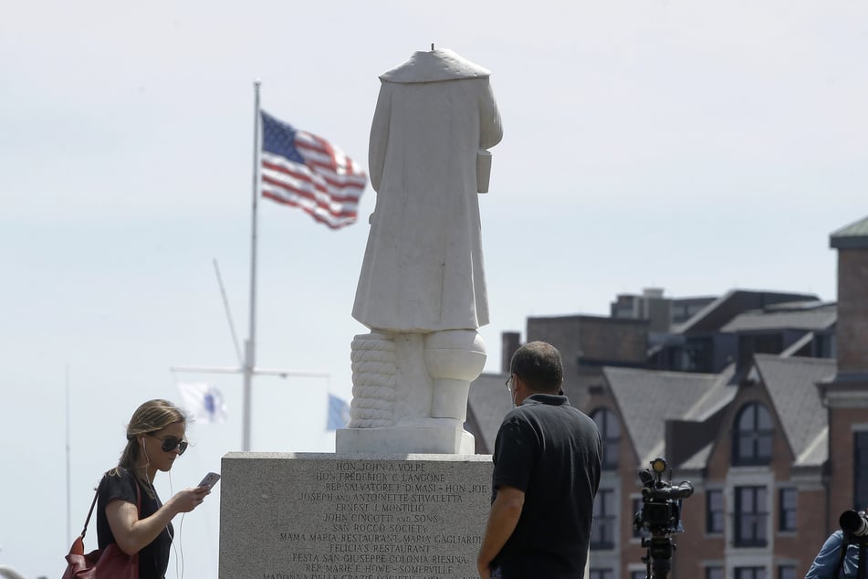 Kolumbus-Statue geköpft: Figur soll abgebaut werden