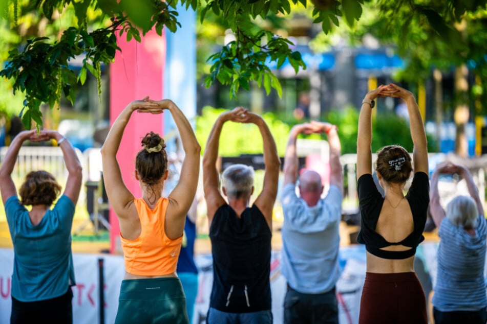 Im Stadthallenpark gibt es wieder Yoga und schöne Musik.
