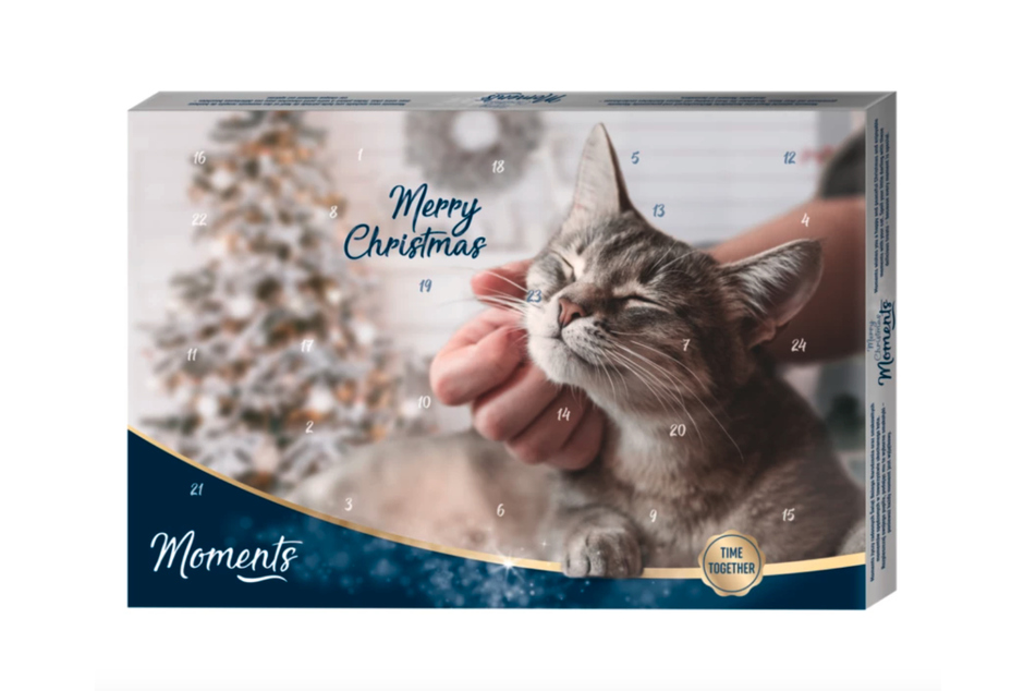 Schon in der Vorweihnachtszeit kann man seine Mieze mit dem Adventskalender von Moments verwöhnen, der natürlich auch am 24.12. ein Weihnachtsgeschenk für Katzen bereithält.