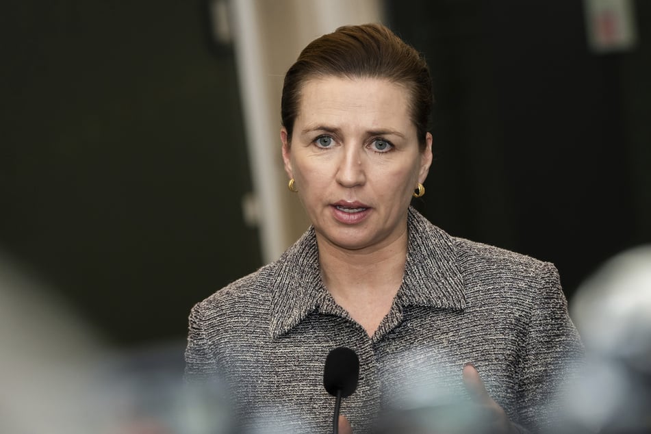 Grönlands Ministerpräsidentin Mette Frederiksen (48) warnt vor einem Ende der NATO.