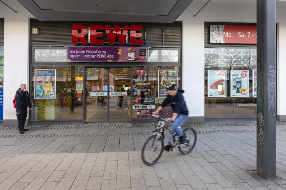 Der Rewe-Standort Am Wall gilt seit Jahren als Kriminalitätsschwerpunkt in Chemnitz.