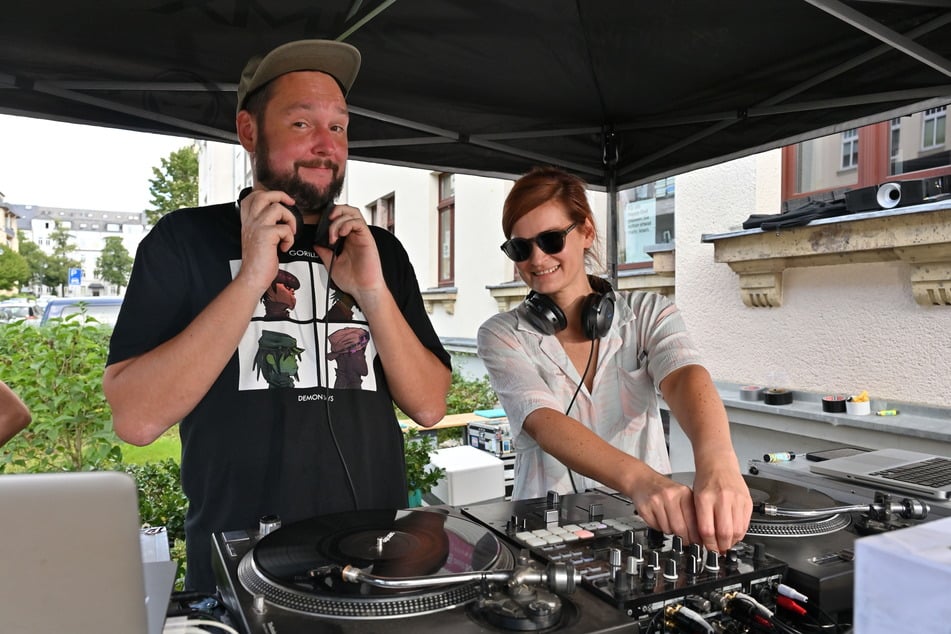 Marcel (36) und Sandy Eichhorn (44) vom DJ-Duo "Heckhorn".