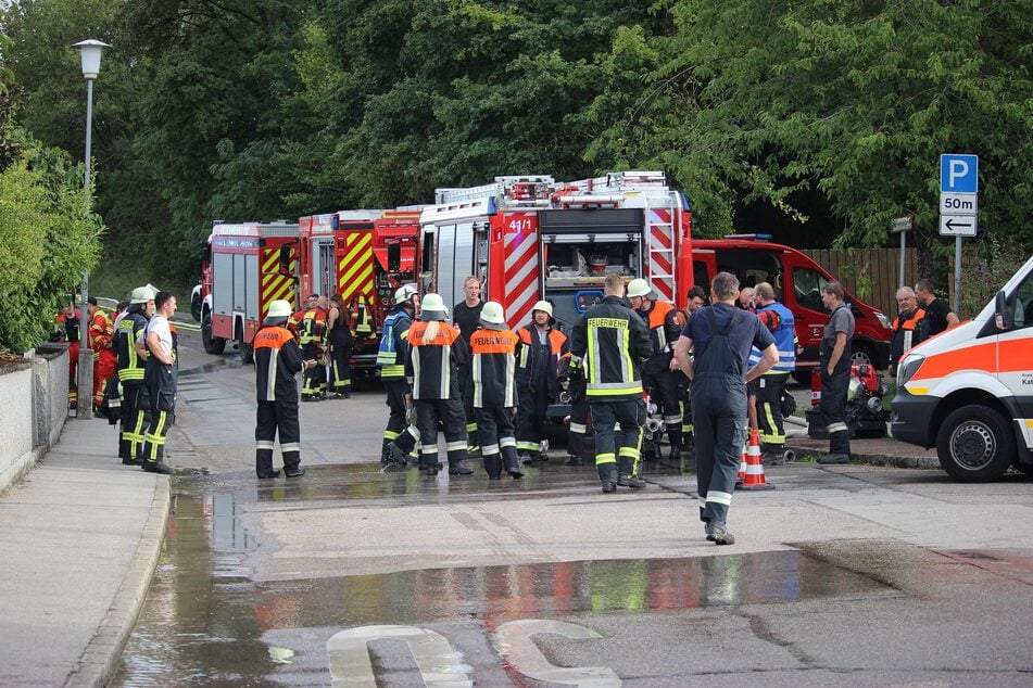 Die Feuerwehr kümmerte sich vor Ort.