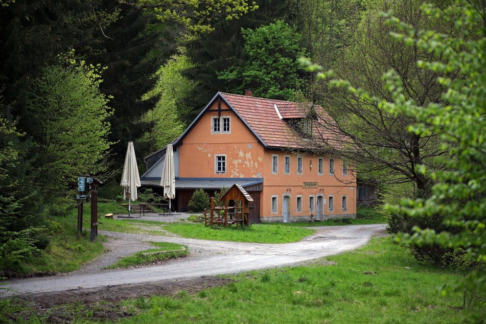 Das Alte Zeughaus könnte dann, ausgestattet mit modernem Internet, auch zum Lagezentrum für die Feuerwehr bei künftigen Einsätzen im Kirnitzschtal werden.