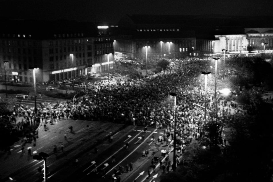 Die entscheidende Montagsdemo: Am 9. Oktober 1989 zogen in Leipzig 70.000 Menschen über den Ring.