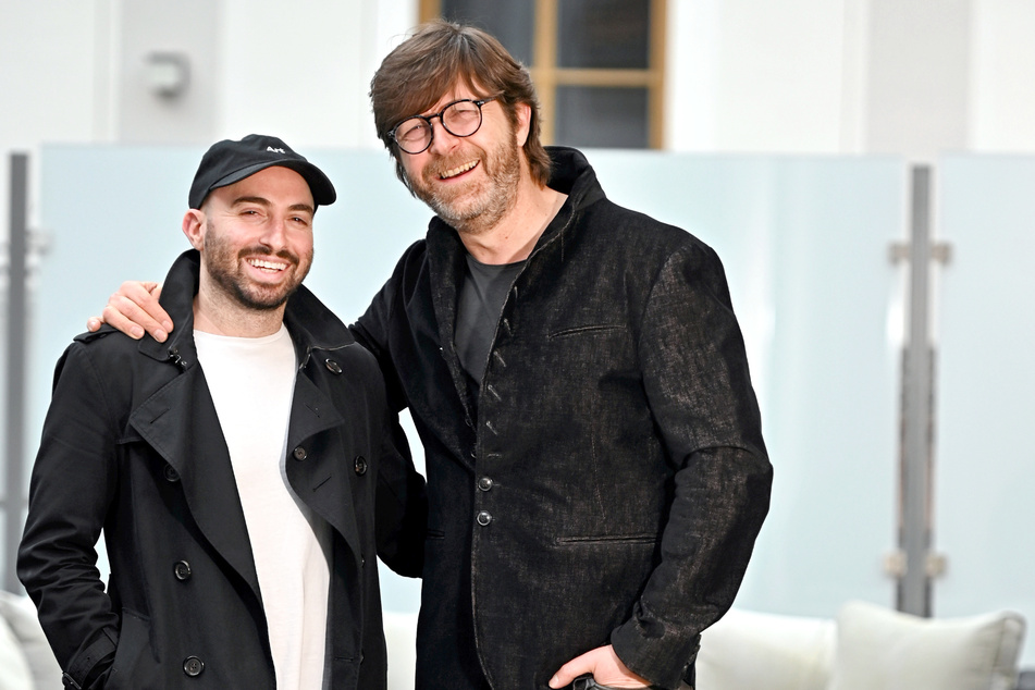 Künstler Michael Möbius (56, r.) und sein Manager Kevin Esfandi haben die Aktion #OscarsForLegends gestartet.