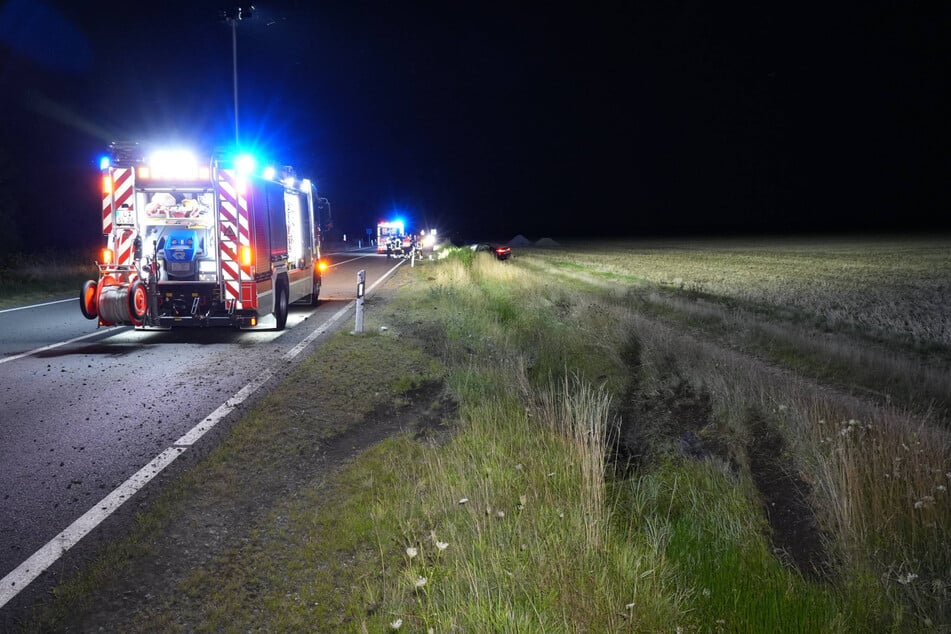 Mehrere Einsatzkräfte kamen am Donnerstagabend zum Unfallort.