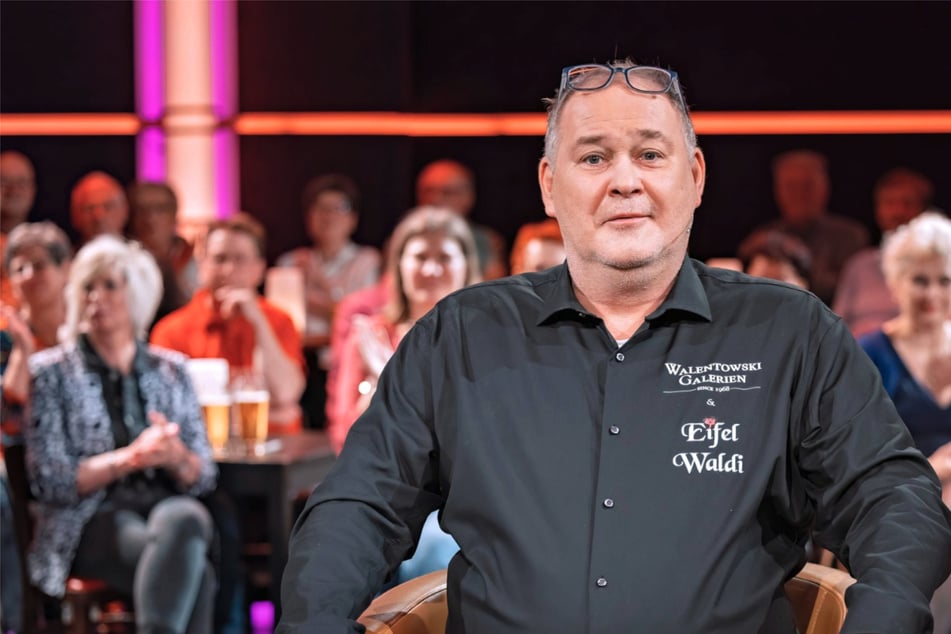 Riverboat: "Bares für Rares"-Star Walter Lehnertz verrät pikante Details über Erotikzimmer: "Habe die Tür ausgebaut"