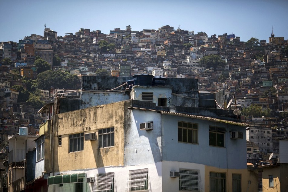 Etwa 200.000 Menschen leben schätzungsweise in Rios größter Favela "Rocinha".