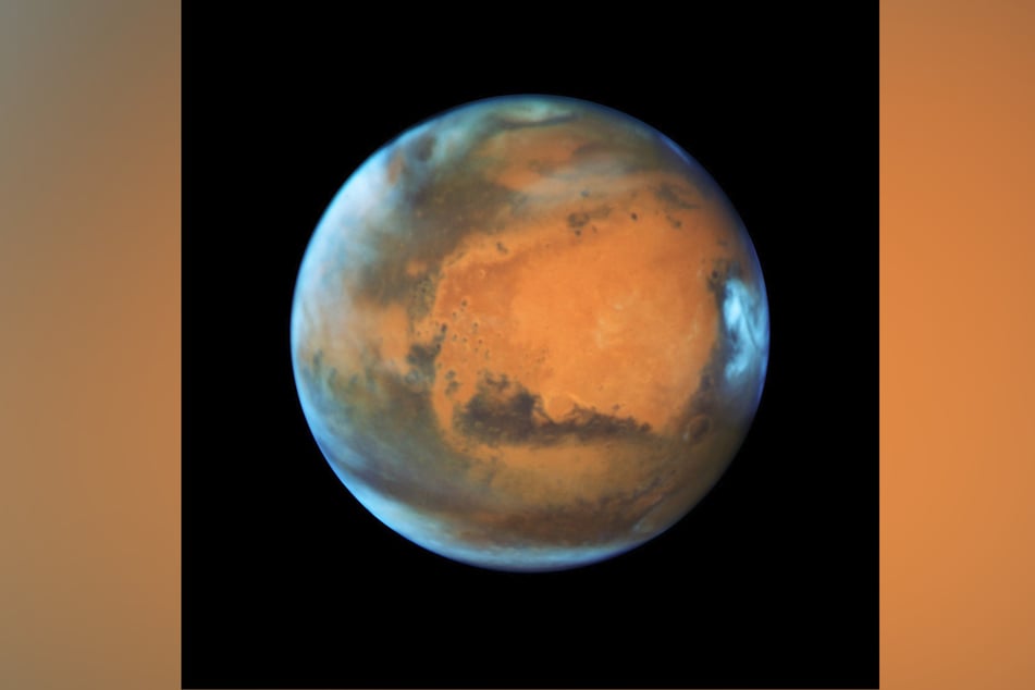 Nach einem Meteoriteneinschlag auf dem Mars wurde der Gesteinsbrocken bis zur Erde geschleudert.